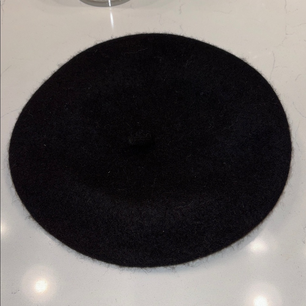 Classic Black Beret